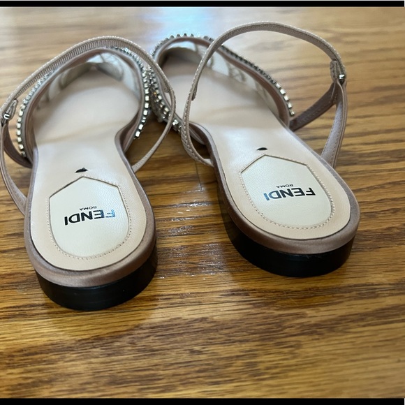 😊SOLD😊 Fendi Colibri Crystal Embellished mule in 37 - Picture 9 of 9